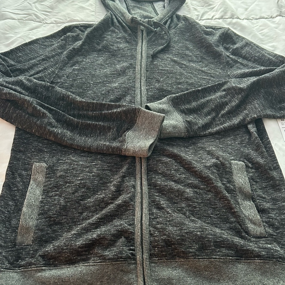 Kenneth Cole Reaction men’s large light weight hoodie